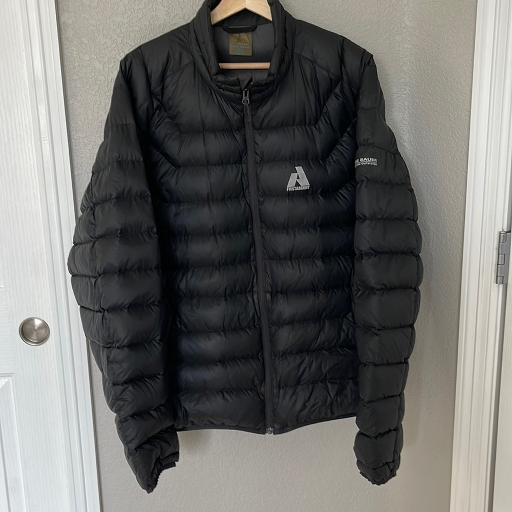 Eddie Bauer First Ascent down coat men’s XL